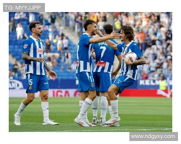 皇家马德里迎战瓦拉多利德争夺西甲联赛重要三分之战